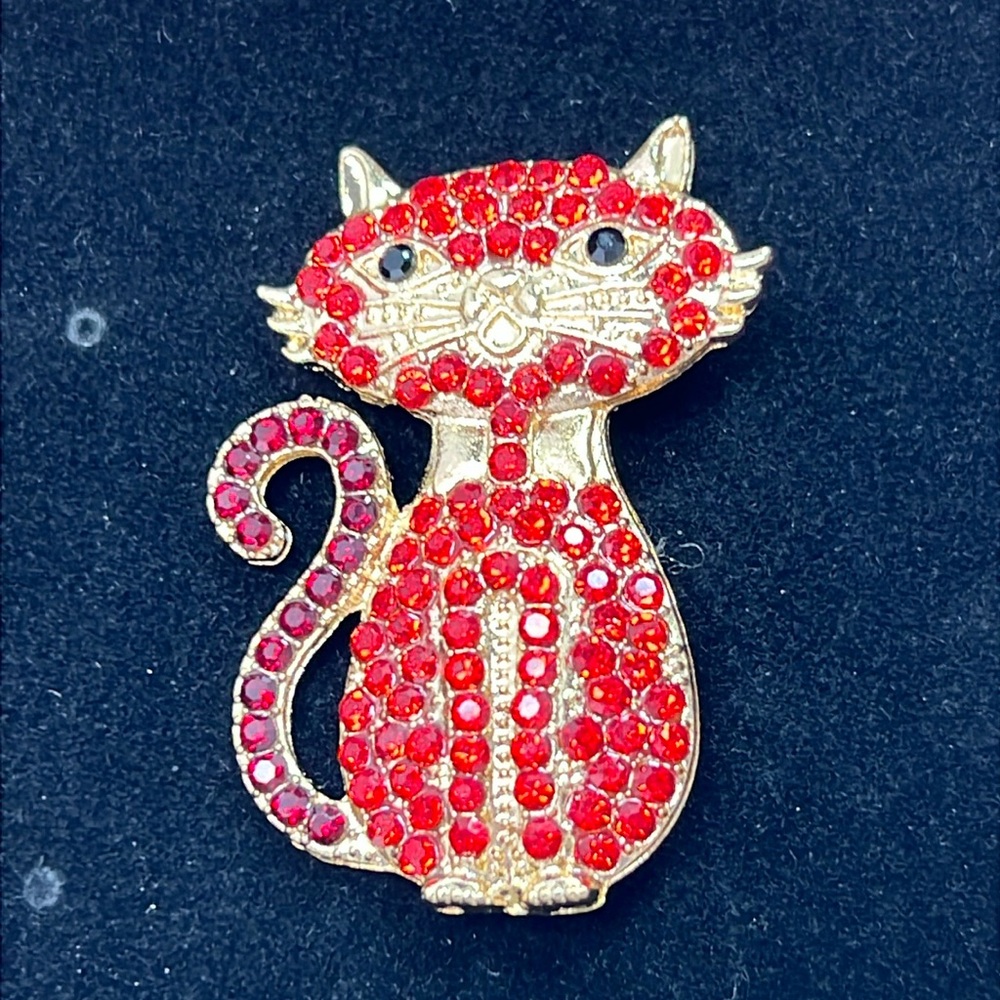 Cat Brooch Gold Red Bling New Fashion Jewelry new